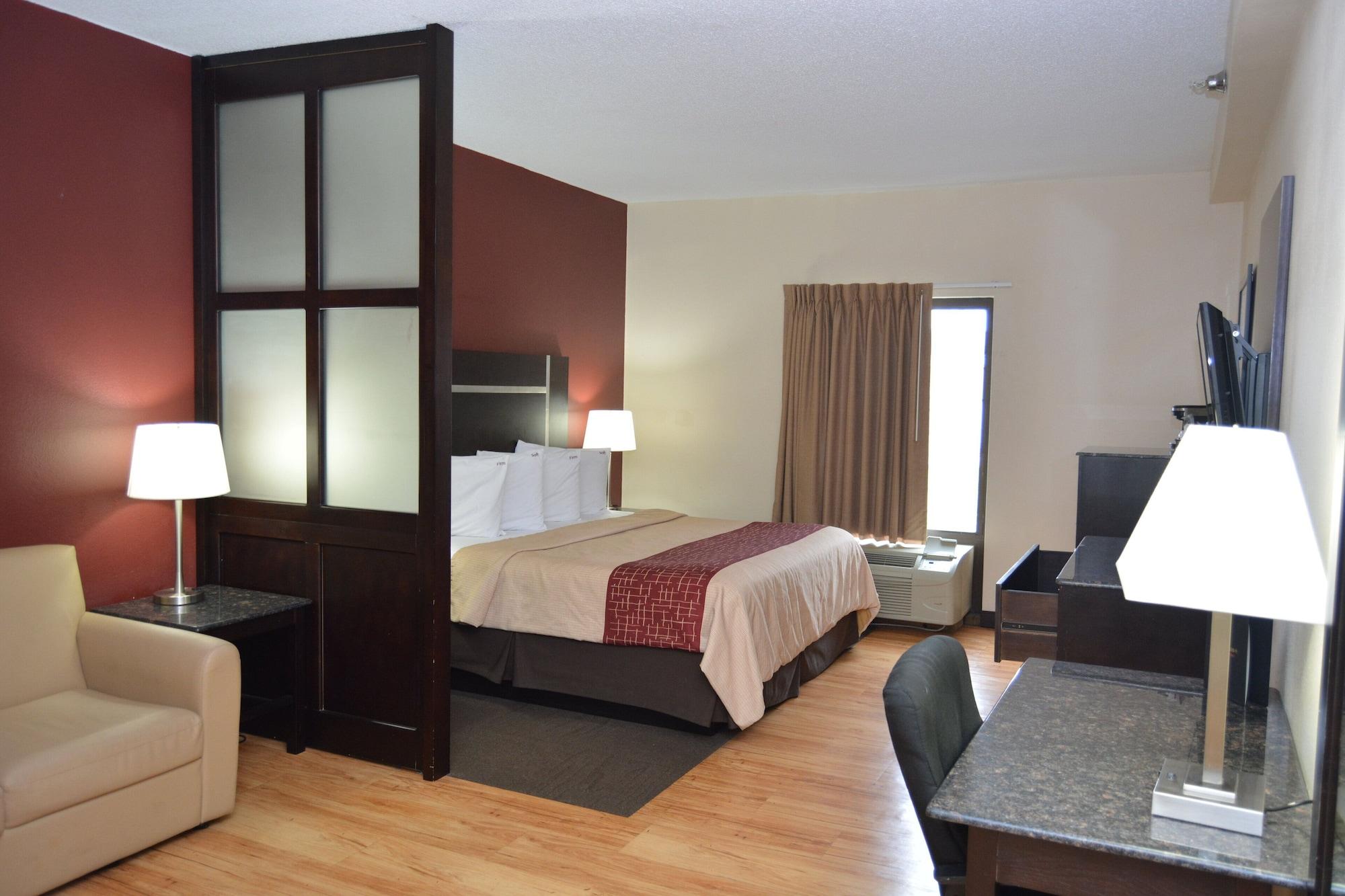 Red Roof Inn Plus+ & Suites Chattanooga - Downtown Экстерьер фото