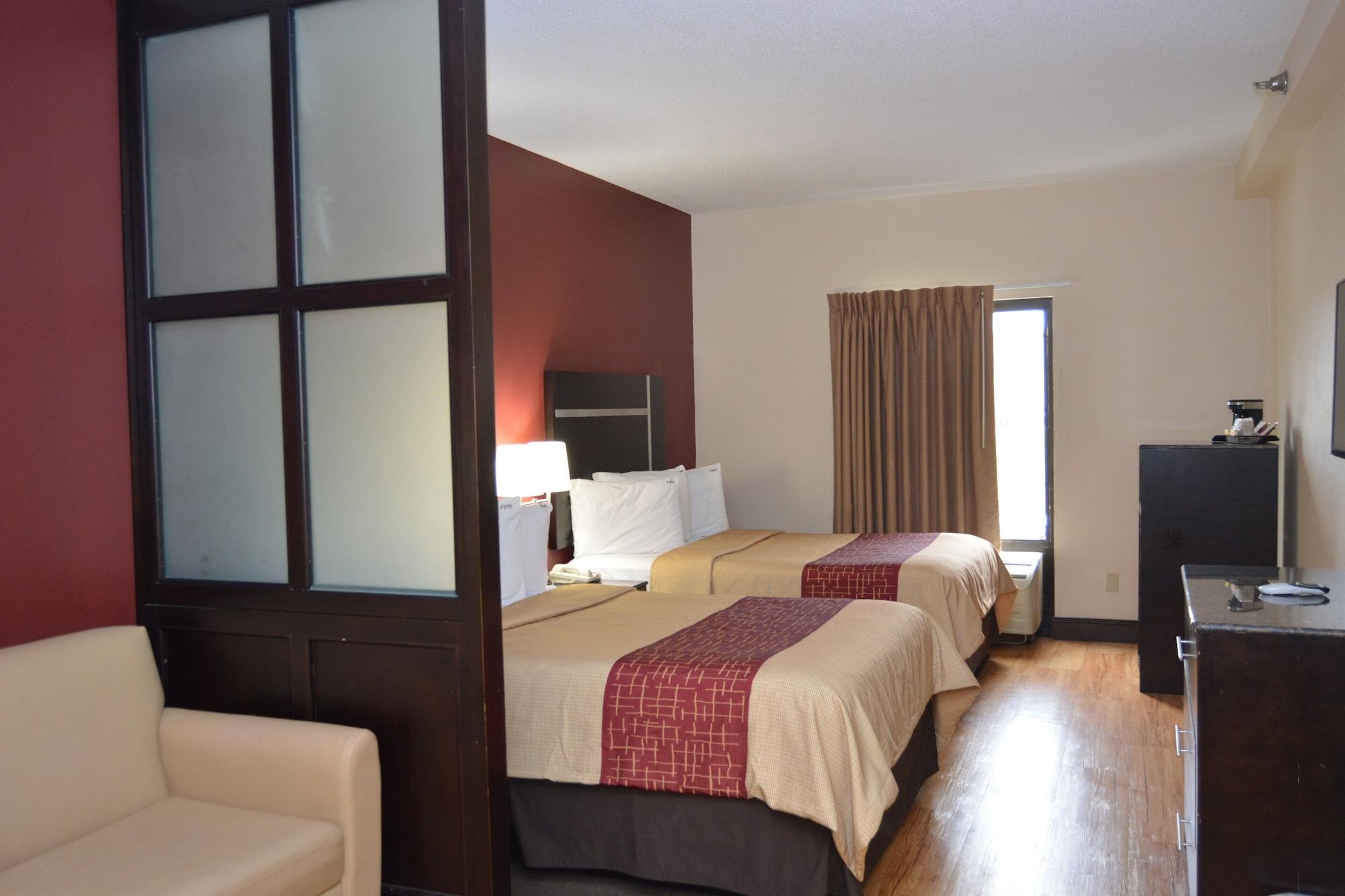 Red Roof Inn Plus+ & Suites Chattanooga - Downtown Экстерьер фото