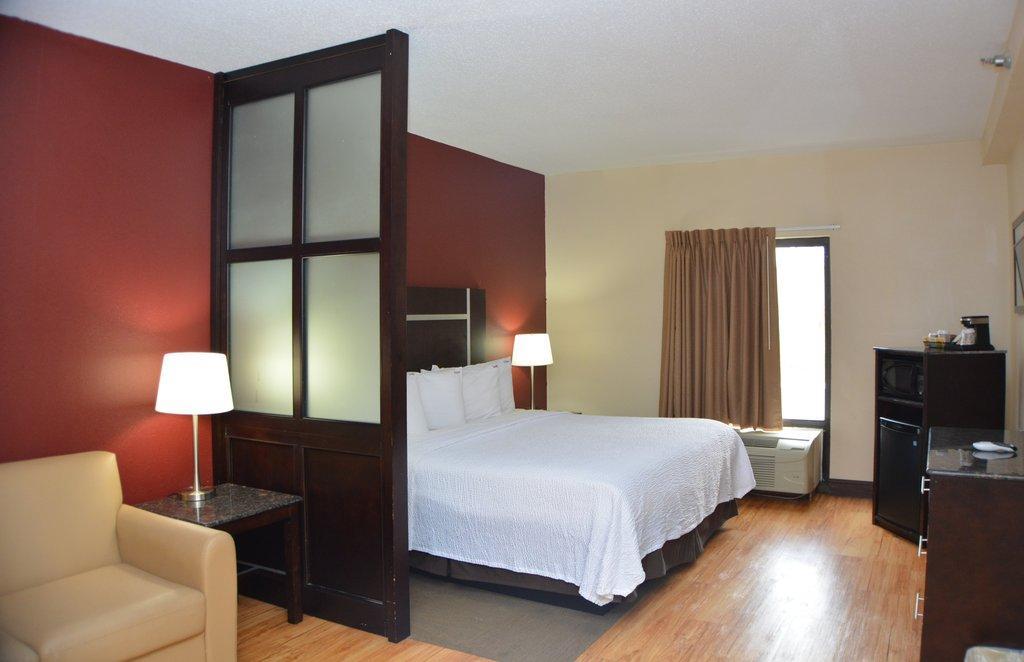 Red Roof Inn Plus+ & Suites Chattanooga - Downtown Экстерьер фото