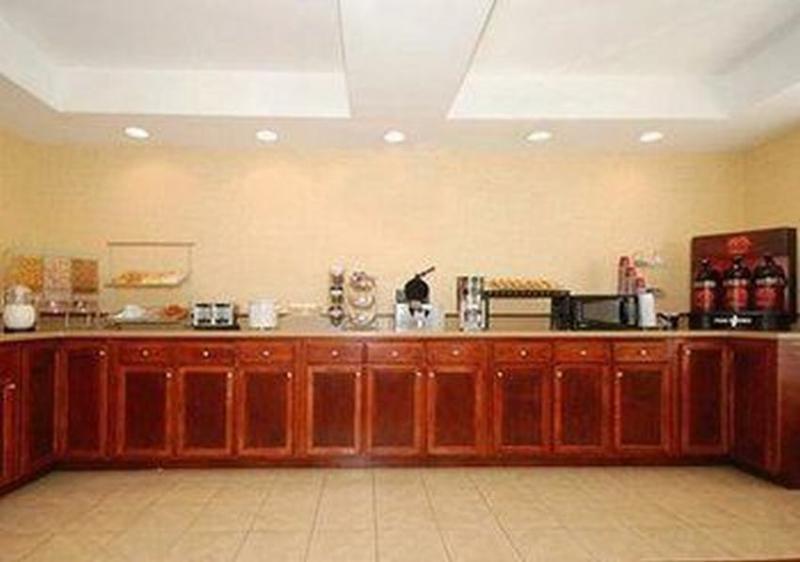 Red Roof Inn Plus+ & Suites Chattanooga - Downtown Ресторан фото
