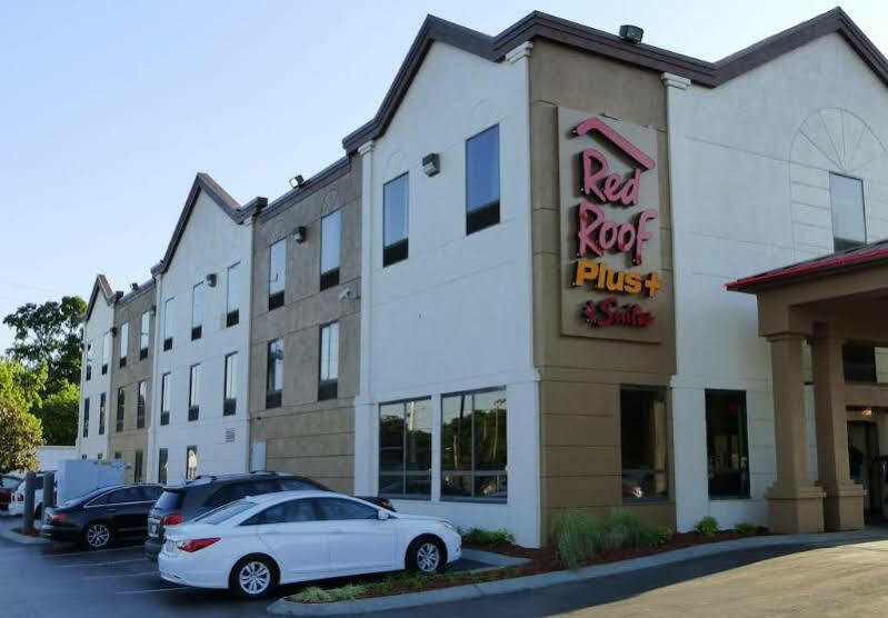 Red Roof Inn Plus+ & Suites Chattanooga - Downtown Экстерьер фото